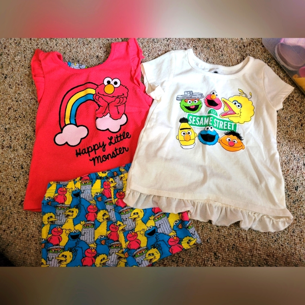 Sesame Street and Elmo Top and Shorts Set